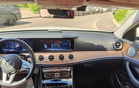Mercedes-Benz E-Класс, 2020 год, 4 200 000 рублей, 8 фотография