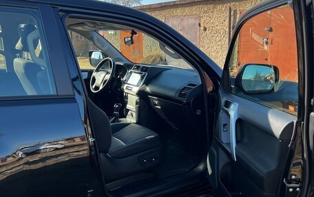 Toyota Land Cruiser Prado 150 рестайлинг 2, 2019 год, 5 935 000 рублей, 9 фотография