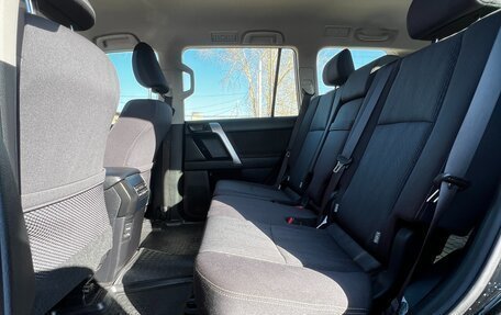 Toyota Land Cruiser Prado 150 рестайлинг 2, 2019 год, 5 935 000 рублей, 16 фотография