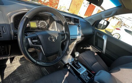Toyota Land Cruiser Prado 150 рестайлинг 2, 2019 год, 5 935 000 рублей, 13 фотография