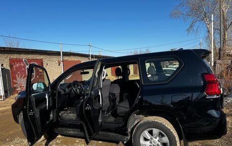 Toyota Land Cruiser Prado 150 рестайлинг 2, 2019 год, 5 935 000 рублей, 12 фотография