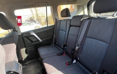 Toyota Land Cruiser Prado 150 рестайлинг 2, 2019 год, 5 935 000 рублей, 17 фотография