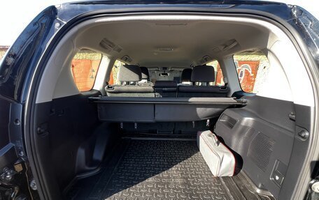 Toyota Land Cruiser Prado 150 рестайлинг 2, 2019 год, 5 935 000 рублей, 22 фотография