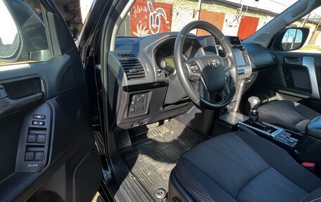 Toyota Land Cruiser Prado 150 рестайлинг 2, 2019 год, 5 935 000 рублей, 19 фотография