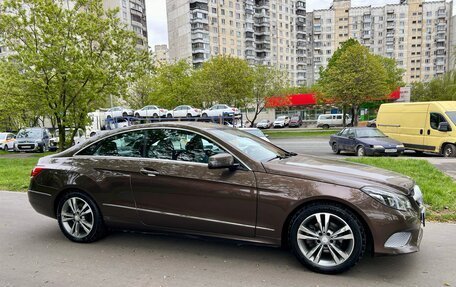 Mercedes-Benz E-Класс, 2013 год, 1 875 000 рублей, 3 фотография