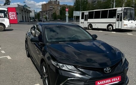Toyota Camry, 2023 год, 3 250 000 рублей, 6 фотография