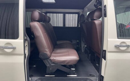 Volkswagen Transporter T5 рестайлинг, 2005 год, 1 100 000 рублей, 4 фотография