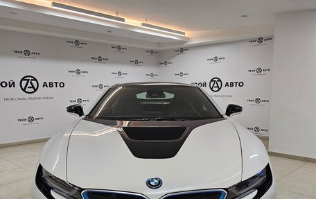 BMW i8 I рестайлинг, 2016 год, 6 500 000 рублей, 2 фотография