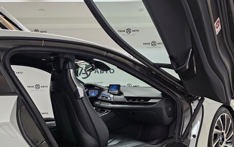 BMW i8 I рестайлинг, 2016 год, 6 500 000 рублей, 14 фотография