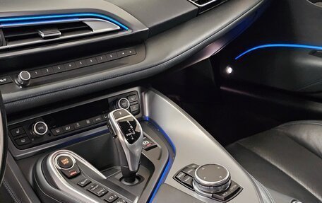 BMW i8 I рестайлинг, 2016 год, 6 500 000 рублей, 16 фотография