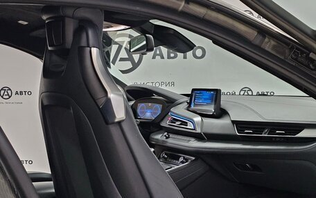 BMW i8 I рестайлинг, 2016 год, 6 500 000 рублей, 12 фотография