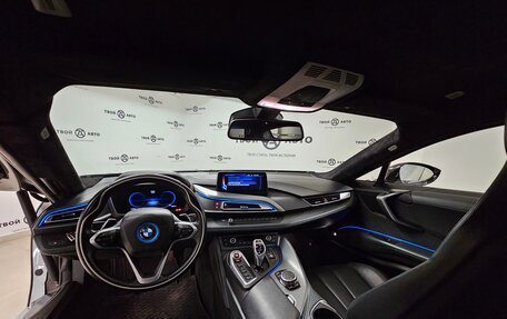BMW i8 I рестайлинг, 2016 год, 6 500 000 рублей, 11 фотография