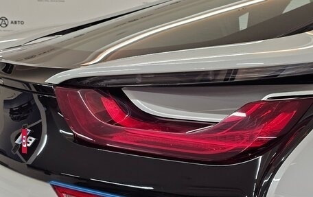 BMW i8 I рестайлинг, 2016 год, 6 500 000 рублей, 10 фотография