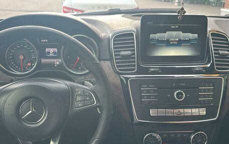 Mercedes-Benz GLS, 2017 год, 6 300 000 рублей, 3 фотография