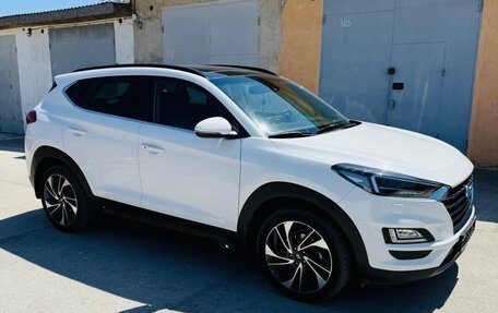 Hyundai Tucson III, 2019 год, 3 000 000 рублей, 2 фотография