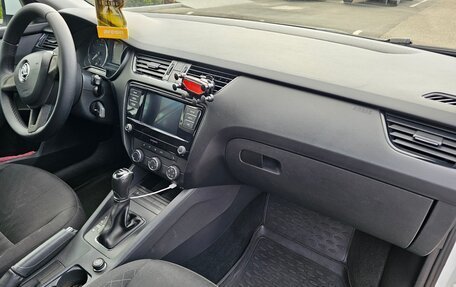 Skoda Octavia, 2017 год, 1 100 000 рублей, 18 фотография