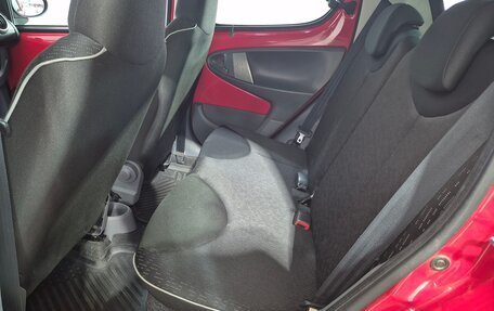 Peugeot 107 I рестайлинг, 2011 год, 578 000 рублей, 14 фотография