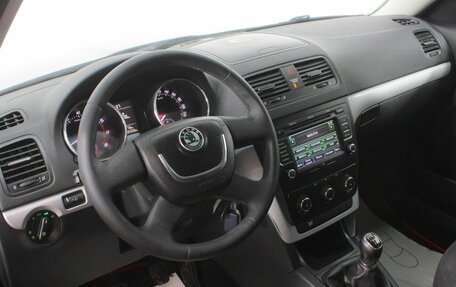 Skoda Yeti I рестайлинг, 2012 год, 755 000 рублей, 13 фотография