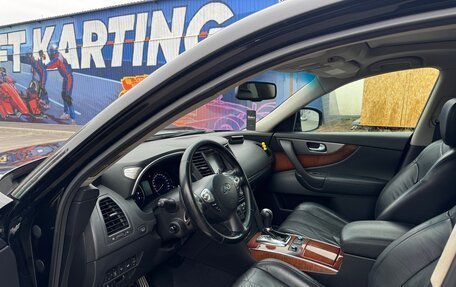 Infiniti QX70, 2013 год, 2 350 000 рублей, 11 фотография