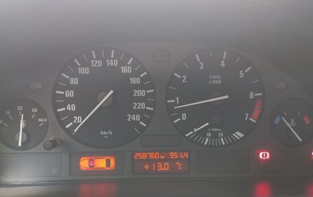 BMW 5 серия, 2000 год, 750 000 рублей, 5 фотография