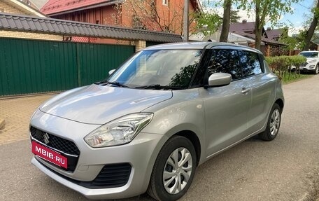 Suzuki Swift V, 2020 год, 1 230 000 рублей, 2 фотография
