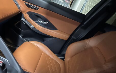 Jaguar E-Pace, 2019 год, 4 000 000 рублей, 12 фотография