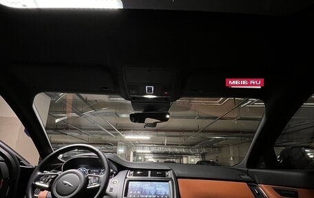 Jaguar E-Pace, 2019 год, 4 000 000 рублей, 6 фотография