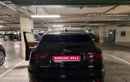 Jaguar E-Pace, 2019 год, 4 000 000 рублей, 16 фотография