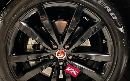 Jaguar E-Pace, 2019 год, 4 000 000 рублей, 15 фотография
