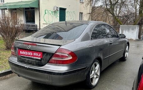 Mercedes-Benz CLK-Класс, 2003 год, 900 000 рублей, 5 фотография