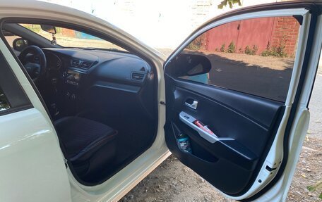 KIA Rio III рестайлинг, 2014 год, 800 000 рублей, 8 фотография