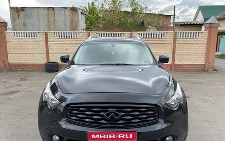 Infiniti FX II, 2012 год, 1 950 000 рублей, 1 фотография