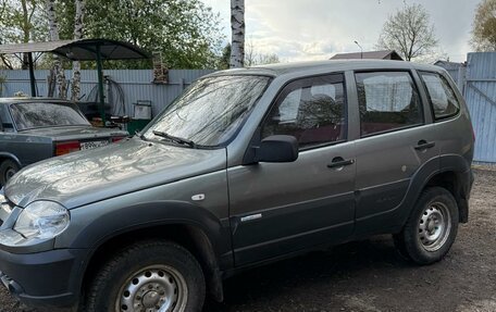 Chevrolet Niva I рестайлинг, 2011 год, 460 000 рублей, 1 фотография
