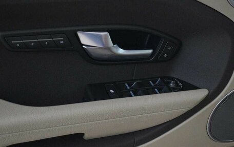 Land Rover Range Rover Evoque I, 2014 год, 2 400 000 рублей, 11 фотография