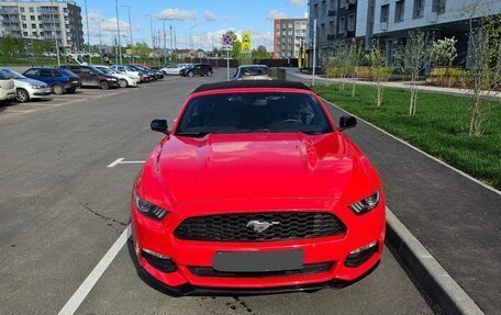Ford Mustang VI рестайлинг, 2015 год, 2 700 000 рублей, 5 фотография