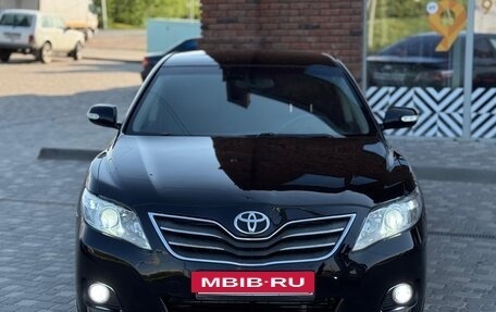 Toyota Camry, 2008 год, 900 000 рублей, 2 фотография