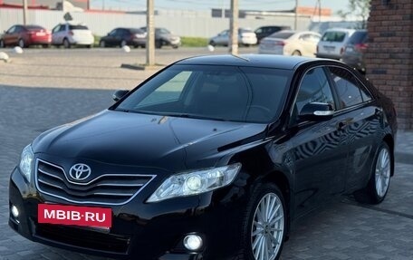 Toyota Camry, 2008 год, 900 000 рублей, 3 фотография