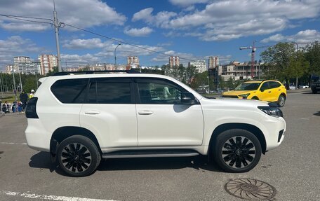 Toyota Land Cruiser Prado 150 рестайлинг 2, 2020 год, 6 100 000 рублей, 5 фотография