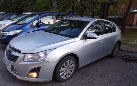 Chevrolet Cruze II, 2014 год, 535 000 рублей, 2 фотография