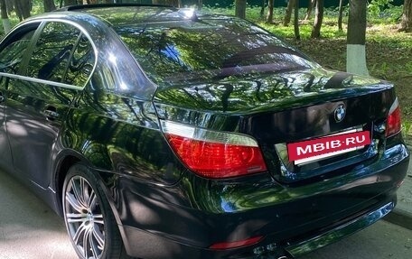 BMW 5 серия, 2004 год, 850 000 рублей, 21 фотография