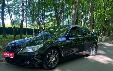 BMW 5 серия, 2004 год, 850 000 рублей, 24 фотография