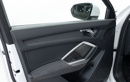 Audi Q3, 2023 год, 4 090 000 рублей, 8 фотография