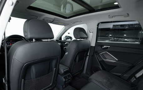Audi Q3, 2023 год, 4 090 000 рублей, 23 фотография