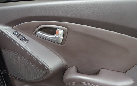 Hyundai ix35 I рестайлинг, 2011 год, 1 200 000 рублей, 15 фотография