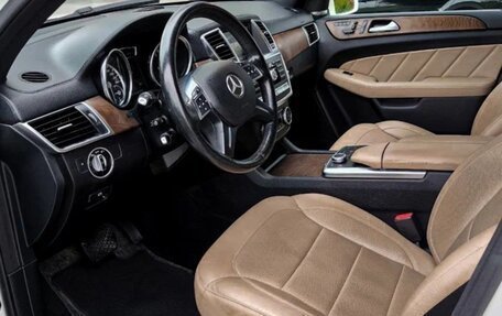 Mercedes-Benz GL-Класс, 2014 год, 3 300 000 рублей, 9 фотография