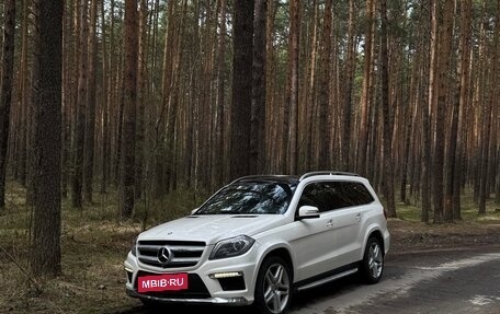Mercedes-Benz GL-Класс, 2014 год, 3 300 000 рублей, 5 фотография