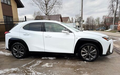 Lexus UX I, 2019 год, 3 000 000 рублей, 4 фотография