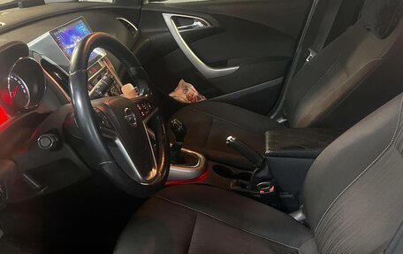 Opel Astra J, 2010 год, 670 000 рублей, 7 фотография
