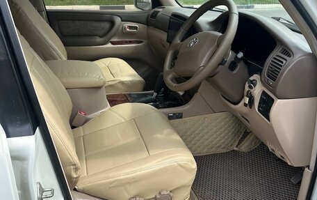 Toyota Land Cruiser 100 рестайлинг 2, 1998 год, 1 850 000 рублей, 10 фотография