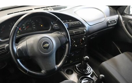 Chevrolet Niva I рестайлинг, 2011 год, 499 000 рублей, 6 фотография